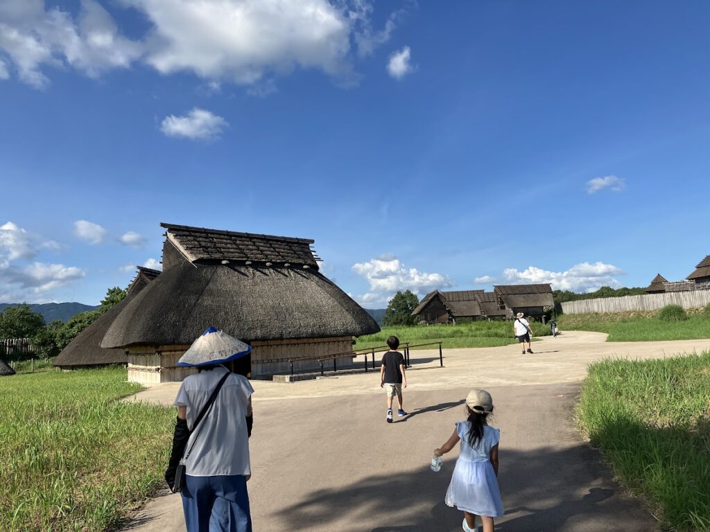 吉野ケ里歴史公園の竪穴住居