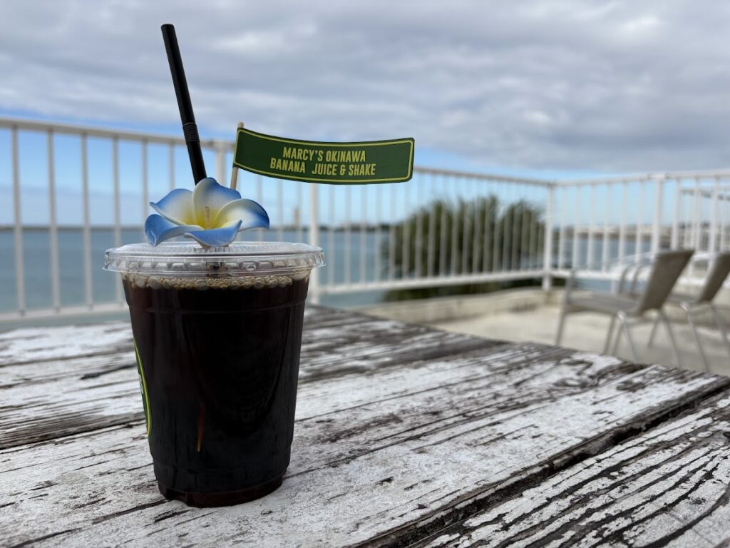 ウミカジテラスで飲むアイスコーヒー